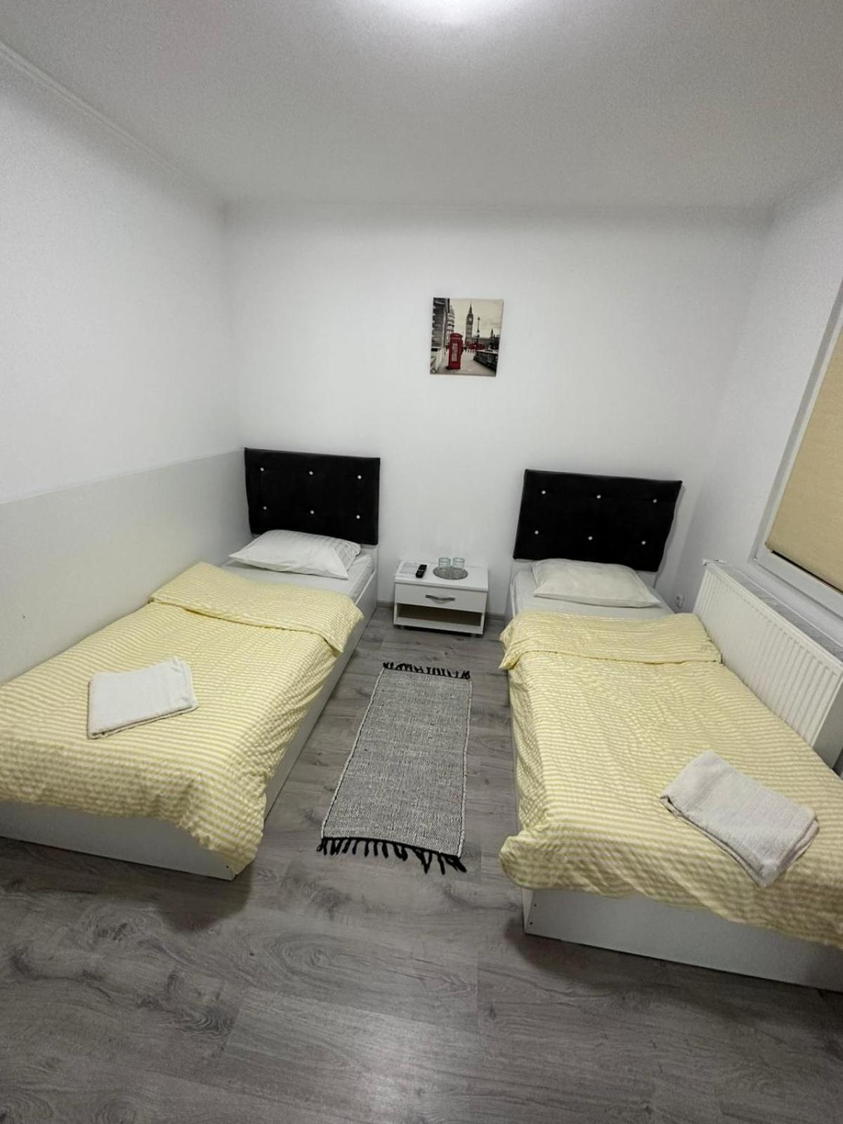 Gigios Sport&Relax Villa Bailesti Bagian luar foto